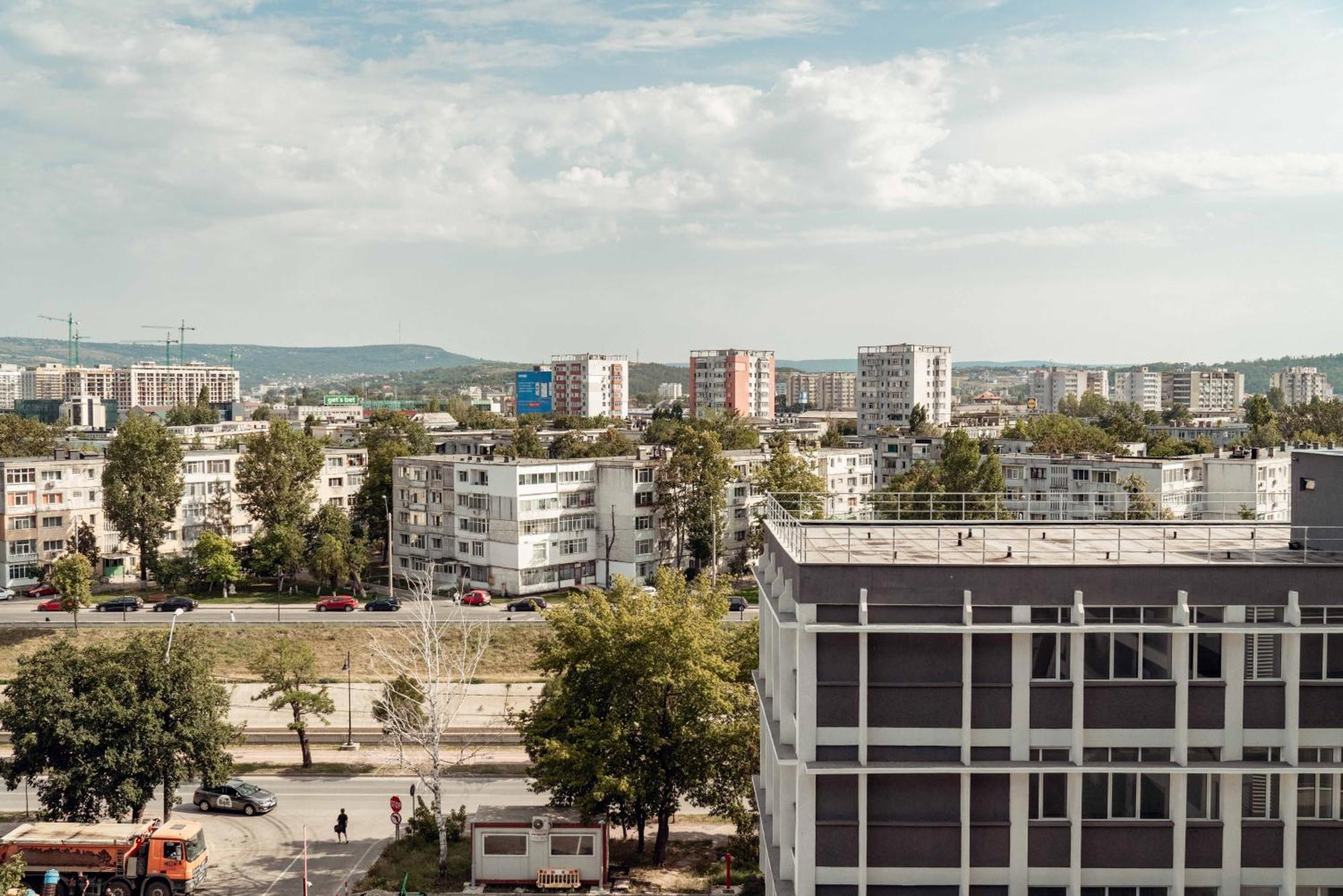 Cozy Apartments At Q Residence - Palas Mall Iasi Exterior photo